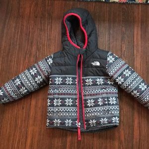 Boys Adorable reversible North Face Coat🎄❄️